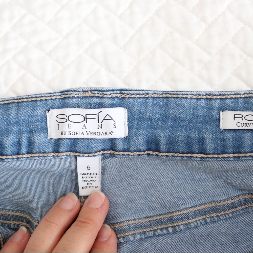 Sofia by Sofia Vergara Blue Skinny Jeans with Soft Faded Look Sz 6 - Picture 3 of 4